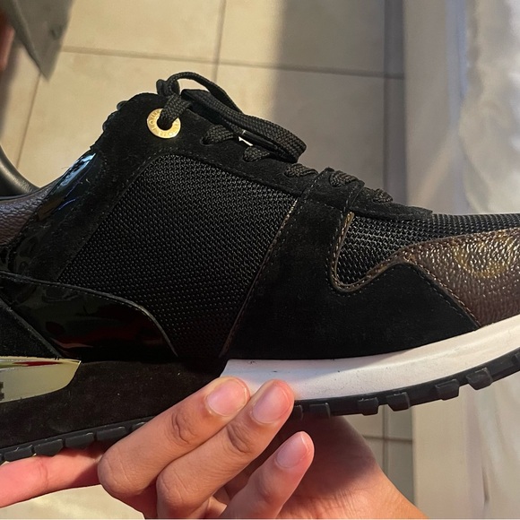 Louis Vuitton sneakers - Picture 4 of 5